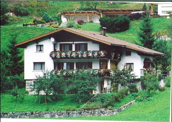 Apartamento Haus Saler Silbertal Exterior foto